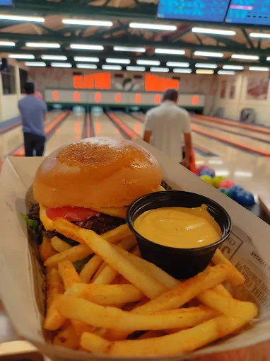 Hamburguesa Supreme con queso y jalapeños